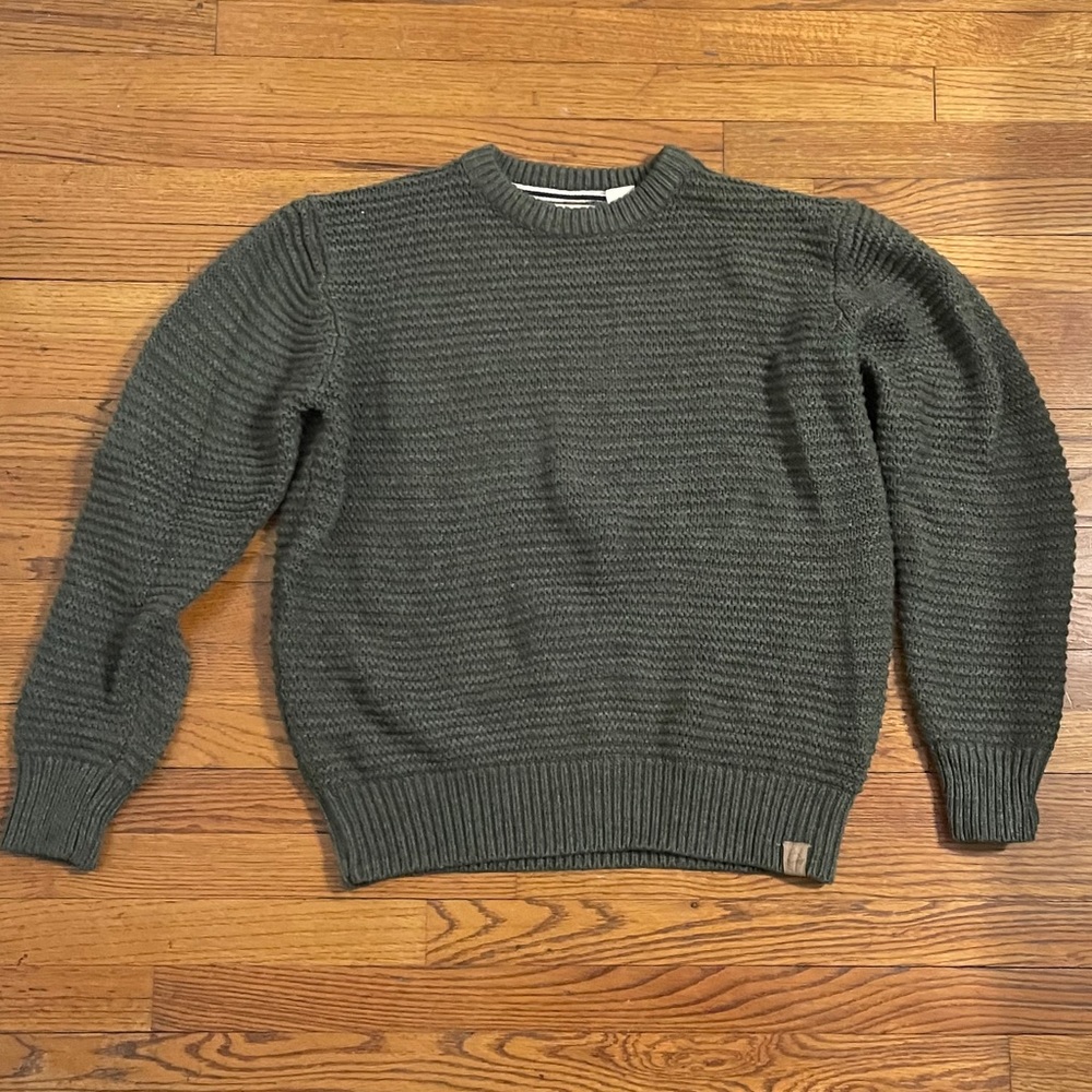 Knit sweater